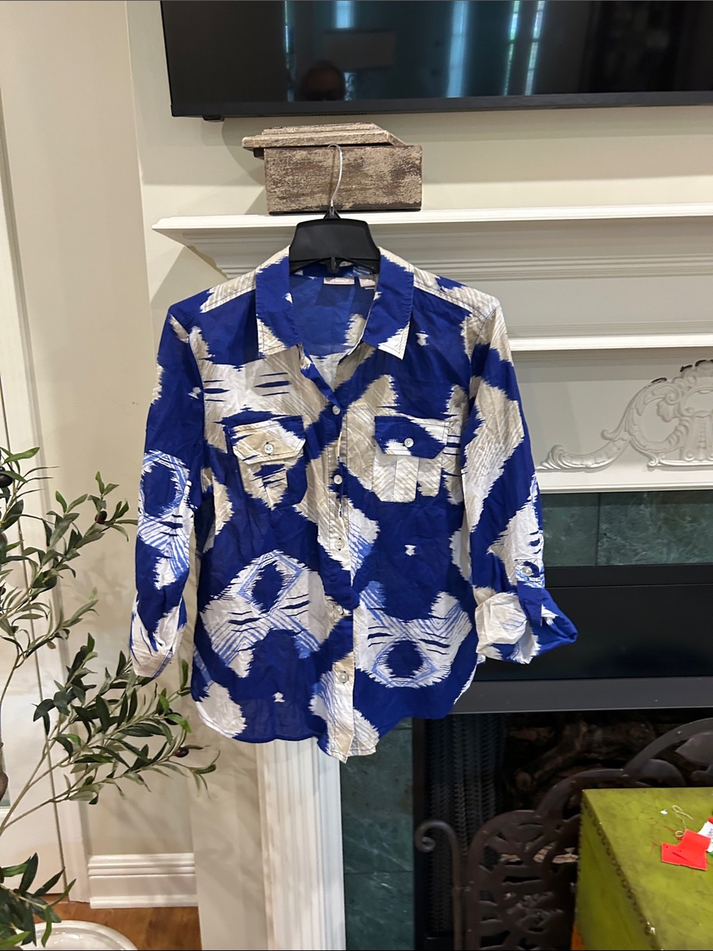 Chico's Royal Blue & White Abstract Print Button-Down Shirt